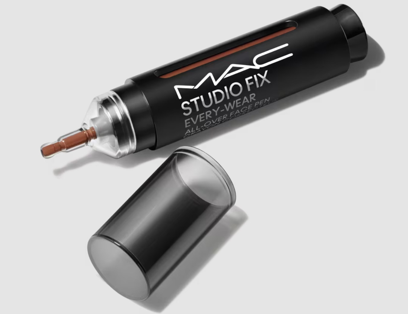 MAC Studio fix pen